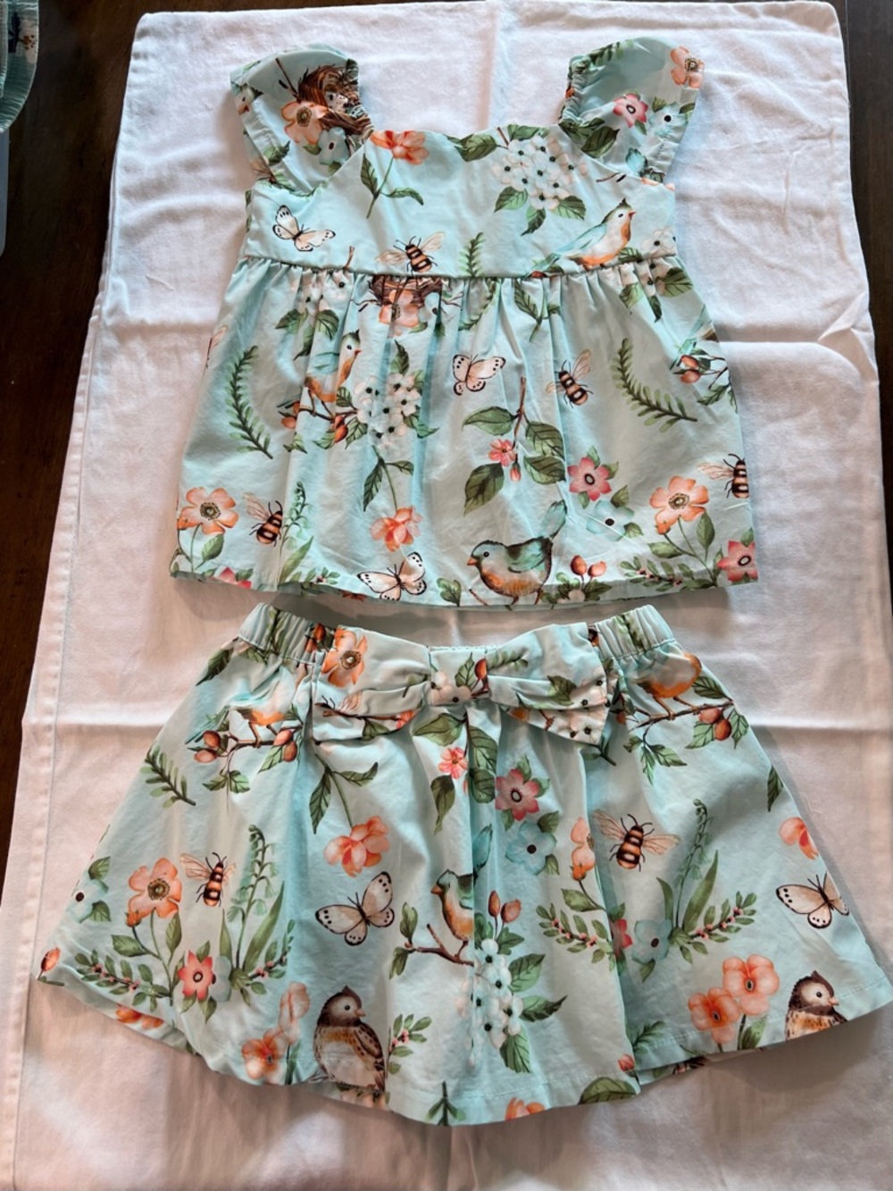 Gymboree 2Piece Girls Light Mint Print Top with Matching Skirt.  3T